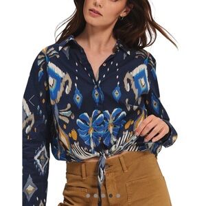 Velvet Kayla Top button down tie front long sleeve size M excellent condition